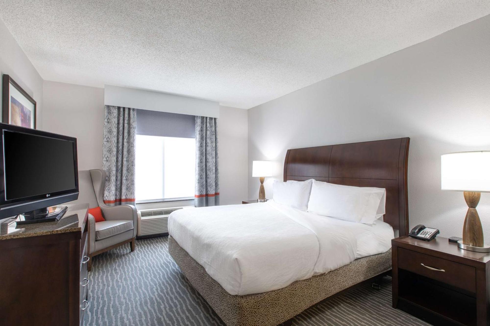 Hilton Garden Hotel 3*